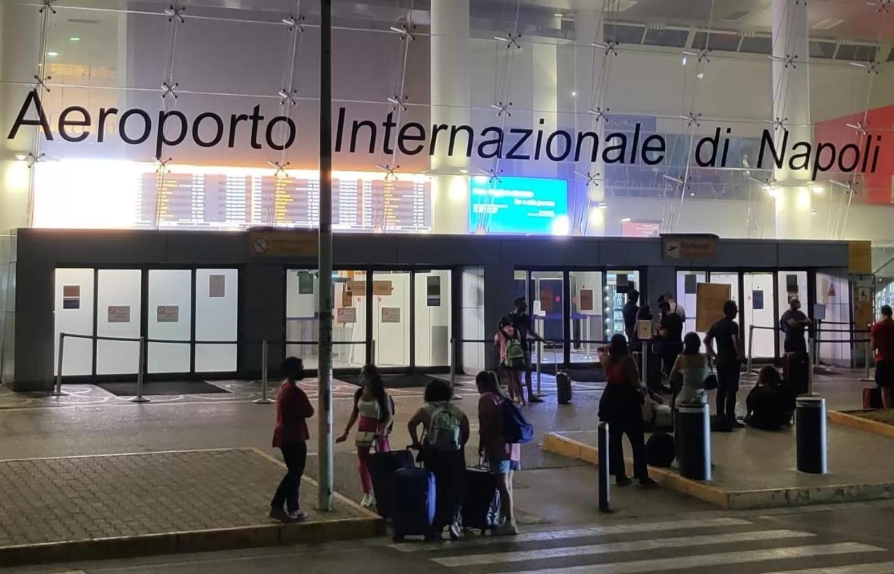 Home Regina Giovanna Napoli Esterno foto
