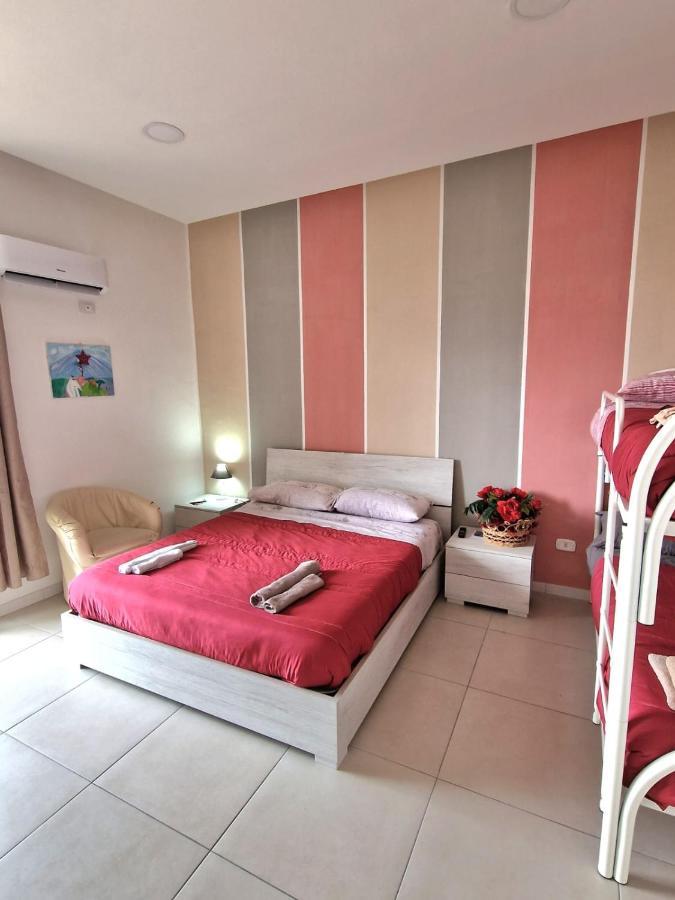 Home Regina Giovanna Napoli Esterno foto